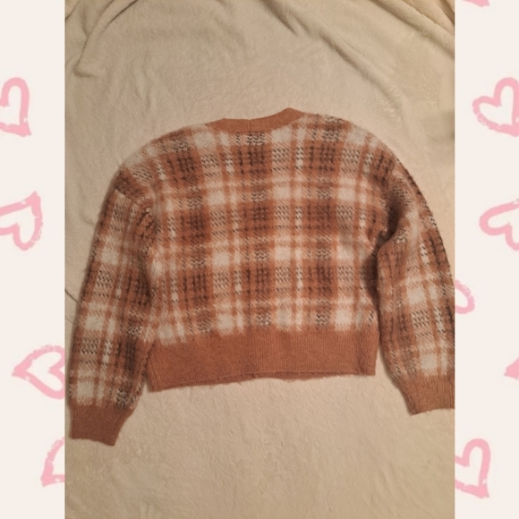 Cardigan - Picture 2 of 4